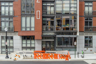 Rhapsody Condominiums in Washington, DC - Foto de edificio - Building Photo