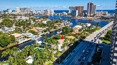 2517 E Las Olas Blvd in Fort Lauderdale, FL - Foto de edificio - Building Photo