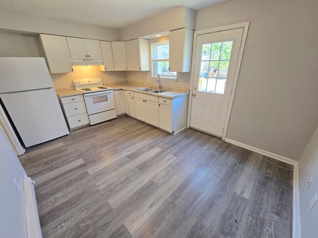 3302 Zurich Arch in Virginia Beach, VA - Building Photo - Building Photo
