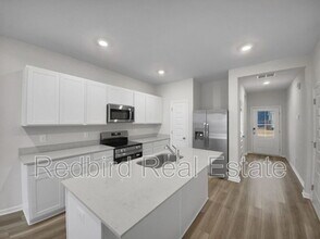 1651 Manuka Ln in Columbia, TN - Foto de edificio - Building Photo