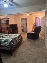 12443 Wandering Trl in San Antonio, TX - Building Photo