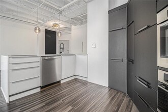 878 Peachtree St NE in Atlanta, GA - Building Photo - Building Photo