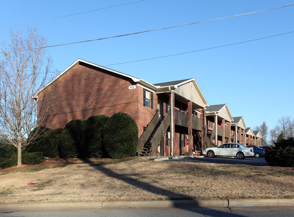 Briarcliffe in Kernersville, NC - Building Photo