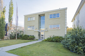 1712 13th St SW in Calgary, AB - Building Photo - Primary Photo