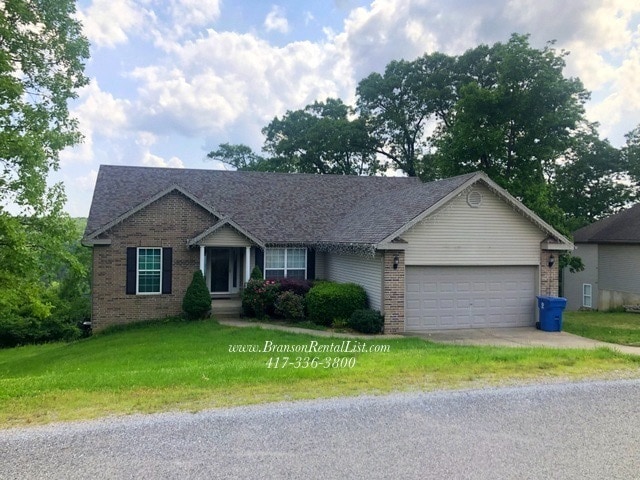 360 Tall Oaks Dr in Branson, MO - Building Photo