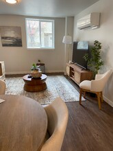 200 Hickory St in Anaconda, MT - Foto de edificio - Building Photo