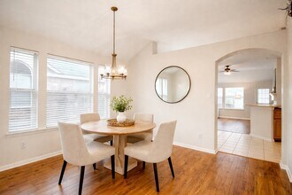 11413 Easton Springs Dr in Pearland, TX - Building Photo - Building Photo