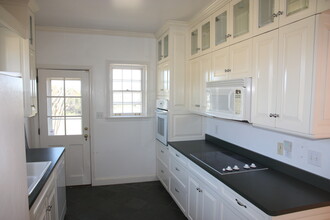 1998 Hansens Mountain Rd in Charlottesville, VA - Building Photo - Building Photo