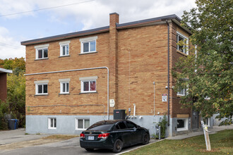 249 des Peres Blancs Ave in Ottawa, ON - Building Photo - Building Photo