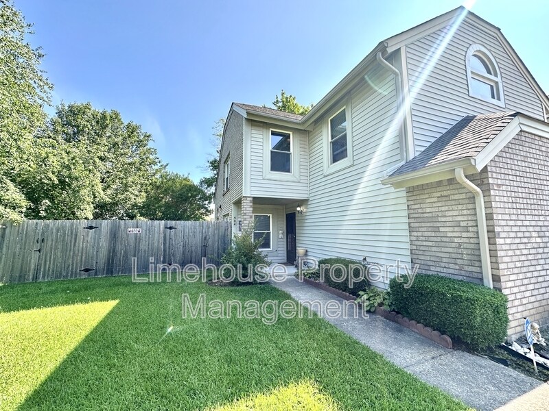 504 Long Point in Chesapeake, VA - Building Photo