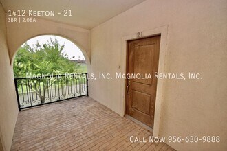 1412 Keeton Ave in McAllen, TX - Foto de edificio - Building Photo