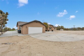2128 Pheasant Rd in Wrightwood, CA - Building Photo - Building Photo