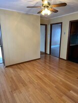 820 2nd St, Unit 2 in Fall River, MA - Building Photo