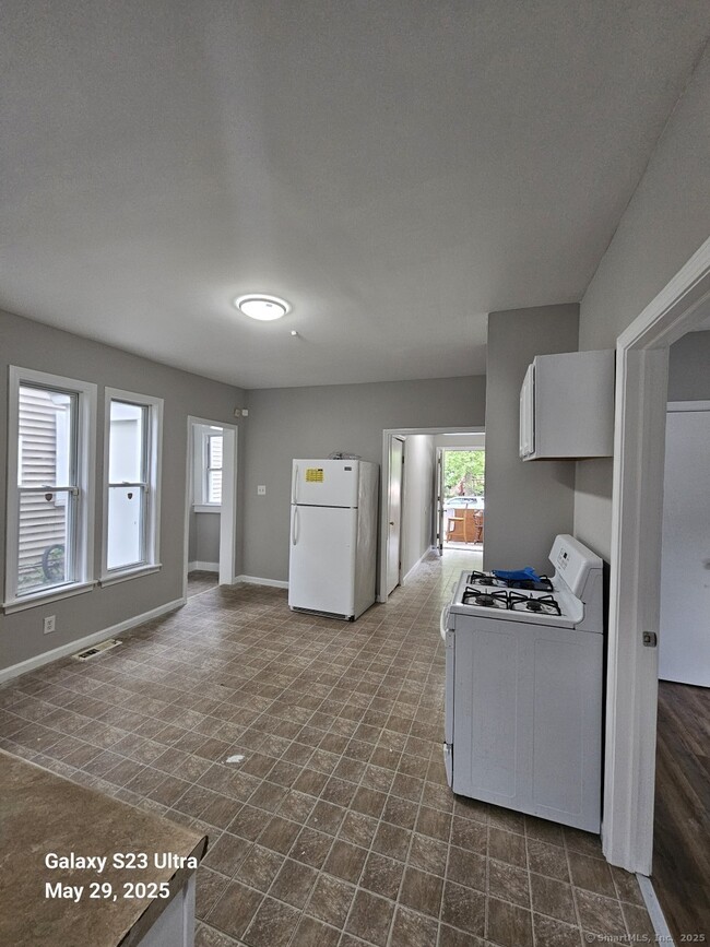 431 Greenwich Ave in New Haven, CT - Building Photo - Building Photo