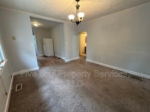 207 E Spruce St in Springfield, IL - Building Photo - Building Photo