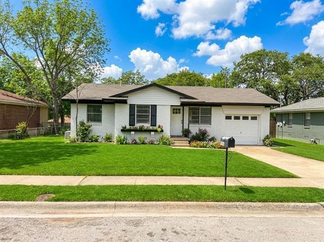 property at 1910 Mercedes Rd