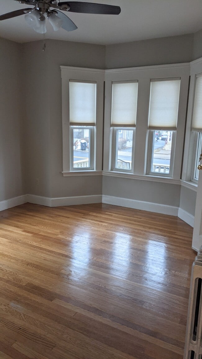 80 Main St, Unit RSide in Woburn, MA - Building Photo - Building Photo