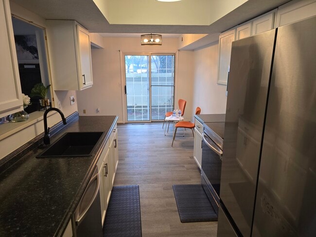 2059 Foxknoll Dr in Dayton, OH - Foto de edificio - Building Photo