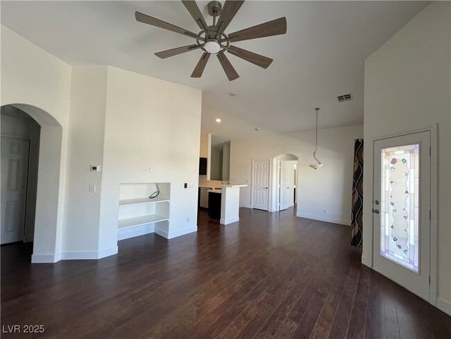 property at 6371 Lorne Green Ave