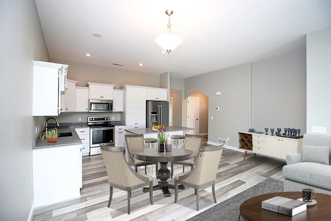 2516 Aquarius Ave SE in Mandan, ND - Building Photo - Building Photo