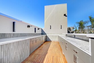 Gayley + Lindbrook in Los Angeles, CA - Building Photo - Building Photo