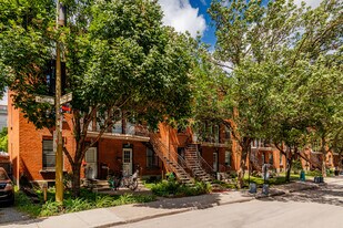 4175 De Richelieu Rue in Montréal, QC - Building Photo