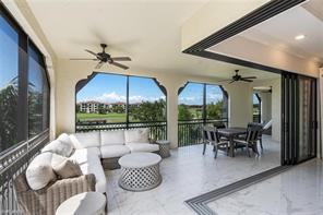 16387 Viansa Wy-Unit -202 in Naples, FL - Foto de edificio