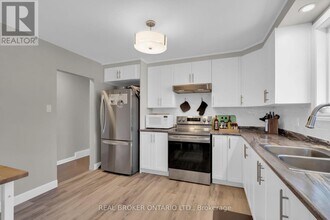 1178 Clyde Ave. in Ottawa, ON - Building Photo - Building Photo