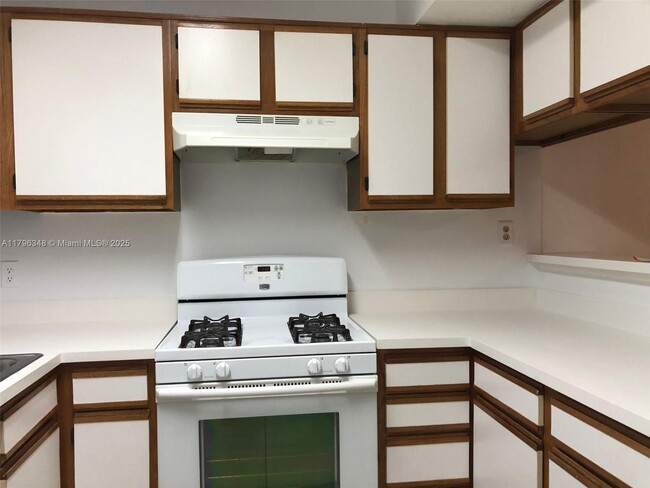 15325 SW 106th Terrace in Miami, FL - Building Photo - Building Photo