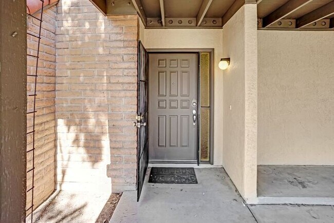 1832 S Skyview Pl in Tucson, AZ - Building Photo - Building Photo