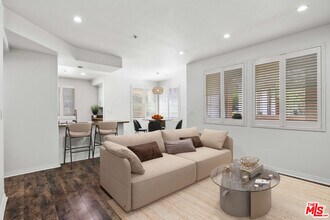 360 W Ave 26 in Los Angeles, CA - Building Photo - Building Photo