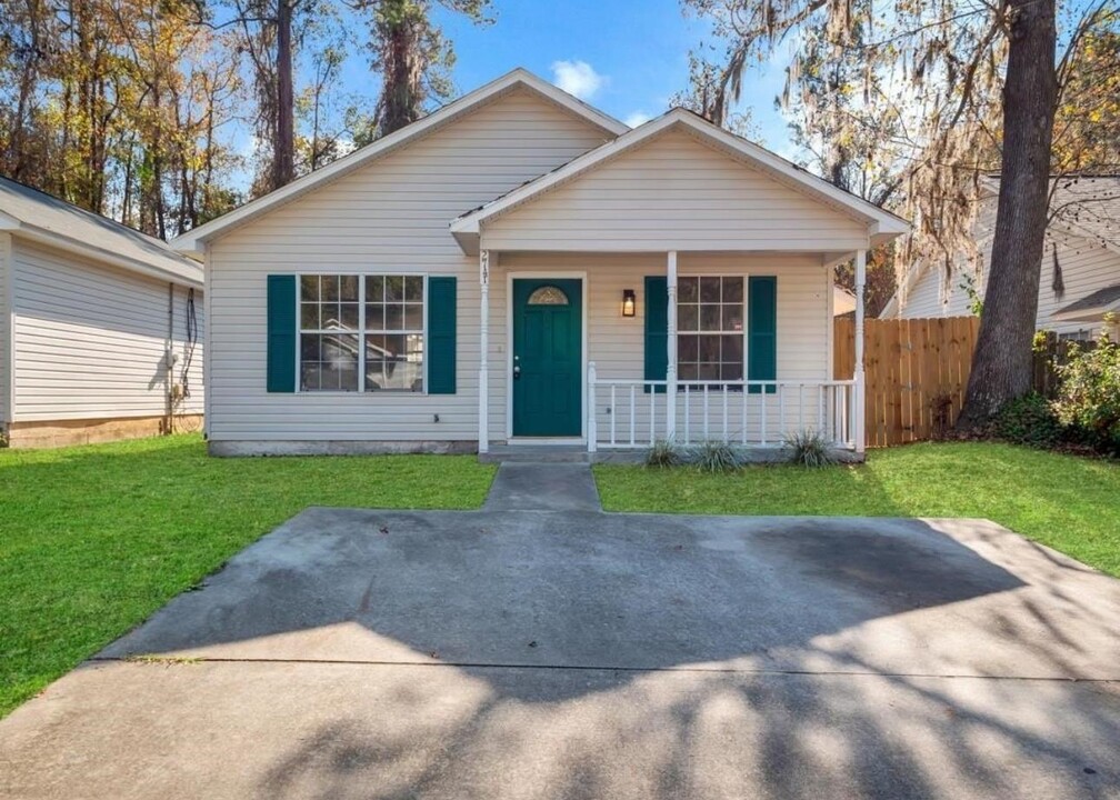 2741 Oak Park Ct in Tallahassee, FL - Building Photo