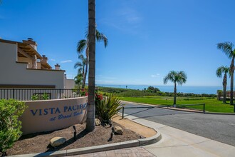 6440 Lunita Rd in Malibu, CA - Foto de edificio - Building Photo