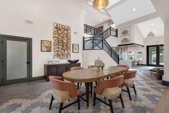 La Mirage Apartment Homes in Albuquerque, NM - Building Photo - Building Photo