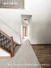 Stunning 3-Bedroom Townhome in Western Sio in Sioux Falls, SD - Building Photo - Building Photo