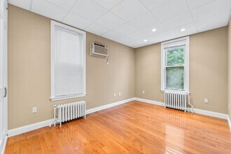 713 15th St in Union City, NJ - Building Photo - Building Photo