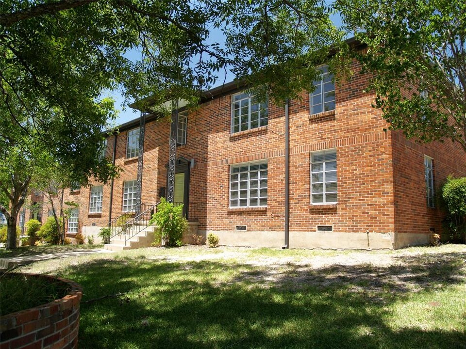 3206 Tom Green St in Austin, TX - Foto de edificio