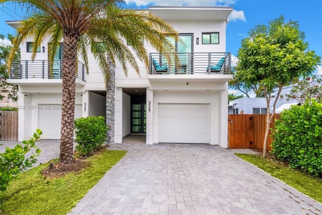 property at 325 SW 16th St