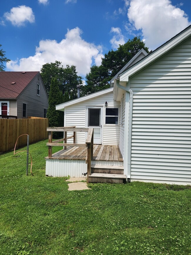 property at 102 S Bachus St