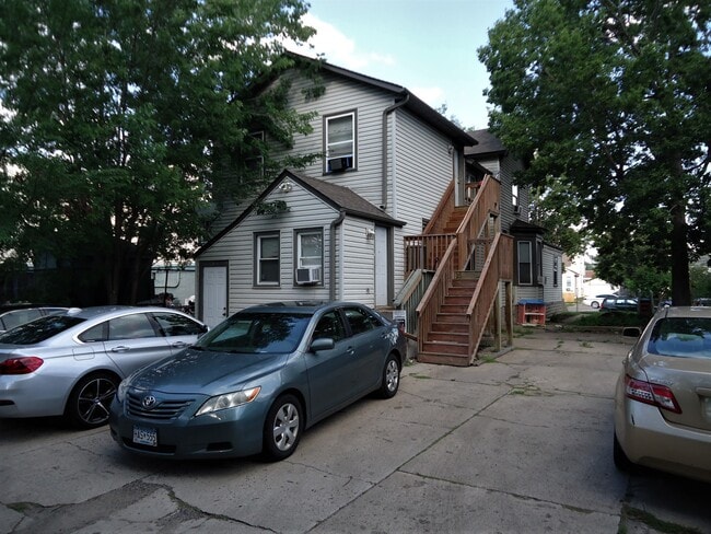 2314 Portland Ave in Minneapolis, MN - Foto de edificio - Building Photo
