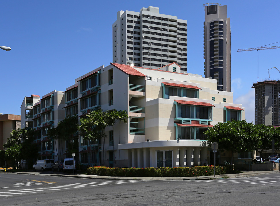 Na Lei Hulu Kupuna in Honolulu, HI - Foto de edificio