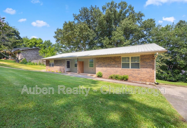 405 Missionary Ave in Rossville, GA - Building Photo - Building Photo