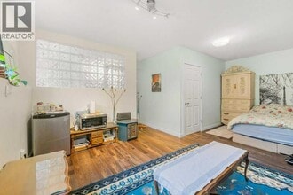 1650 Westmount Blvd NW in Calgary, AB - Building Photo - Building Photo