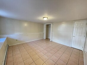39 Zabriskie St in Jersey City, NJ - Building Photo - Building Photo
