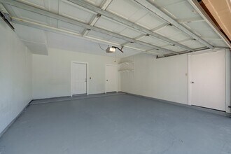 1115 Augusta Dr in Houston, TX - Building Photo - Building Photo