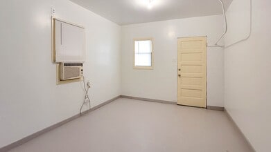 704 Wellesley Rd in El Paso, TX - Building Photo - Building Photo