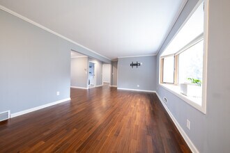 7745 Vincent Ave S in Minneapolis, MN - Building Photo - Building Photo