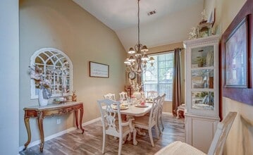 7500 Parkgate Dr in Fort Worth, TX - Building Photo - Building Photo