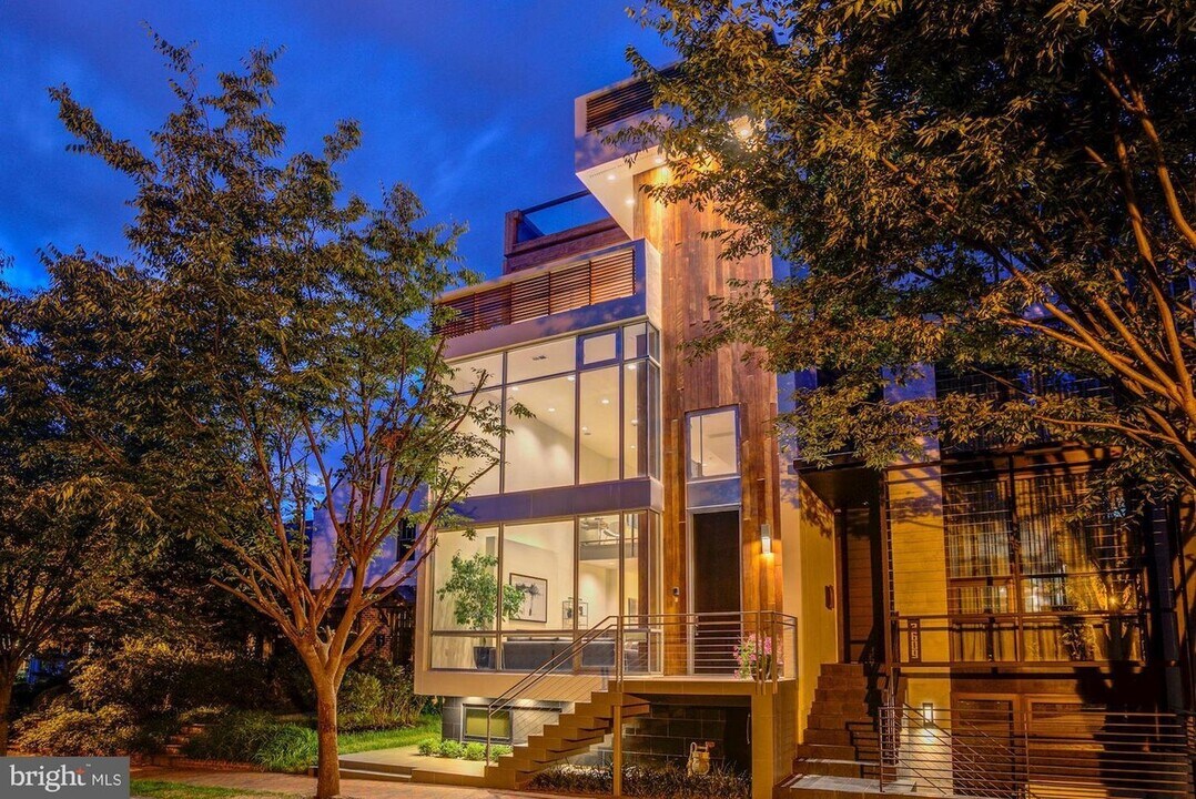 3611 R St NW, Unit Georgetown Gem in Washington, DC - Building Photo