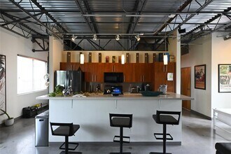 4801 S Congress Ave in Austin, TX - Building Photo - Building Photo